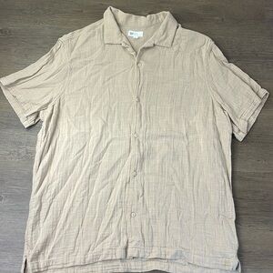 GAP Men’s Standard Fit Crinkle Cotton Short Sleeve Button Up Khaki Shirt, sz XL
